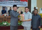 Wabup Tubaba Sampaikan Rancangan KUA-PPAS TA 2027 Dalam Rapat Paripurna DPRD